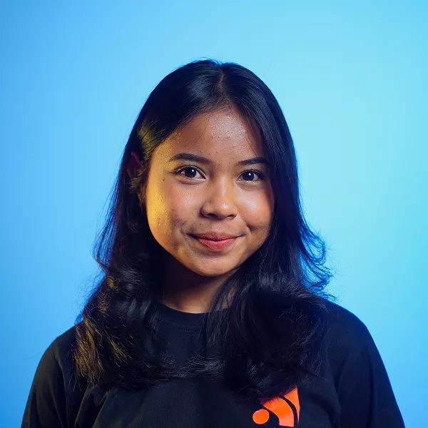 Desy adalah social media specialist di SATUVISION